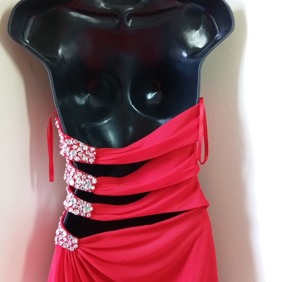 XSCAPE FORMAL DRESS - Picture 6 of 17